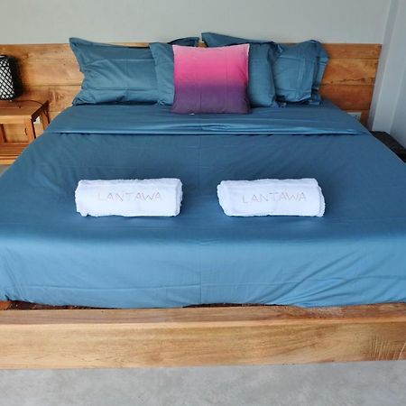 Lantawa : Amazing Villa On The Sea With Pool เกาะลันตา ภายนอก รูปภาพ
